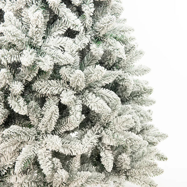 Artificial Christmas Tree PVC Cedar Flocked with LED Lights Christmas Tree 1.2m To 2.7m Christmas Family Atmosphere Decoration