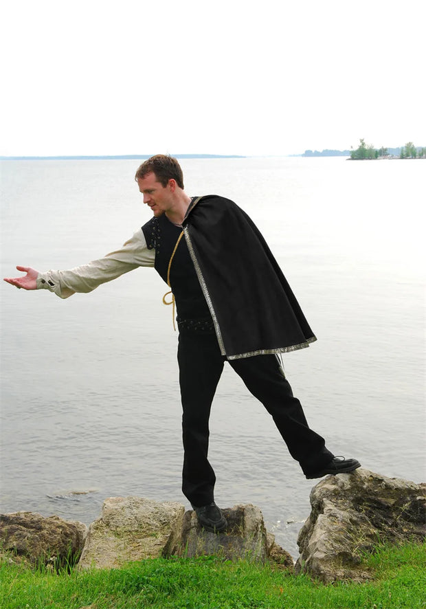 DAZCOS Medieval Tudor Cape Renaissance Cavalier Half Shoulder Shawl Black Hooded Shrug Ranger's Cloak LARP Costume Halloween
