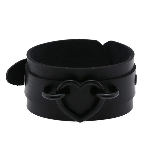 Hip Hop Rock PU Leather Bracelet Men and Women Punk Spikes Rivets Skull Heart Cross Creative Party Bracelet Jewelry Accessories