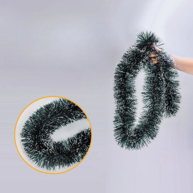 Christmas decorations, woolen strips, floral ribbons, party celebrations, Christmas parties, ribbon decorations